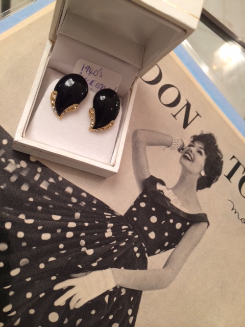 1940s black earrings